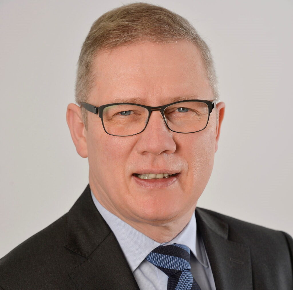Bethel Dr._Rainer Norden stv CEO_quer_Bethel