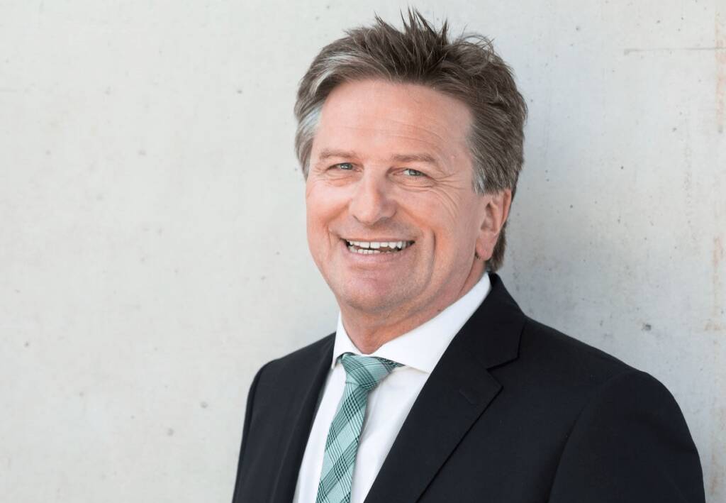 Sozial- und Integrationsminister Manne Lucha