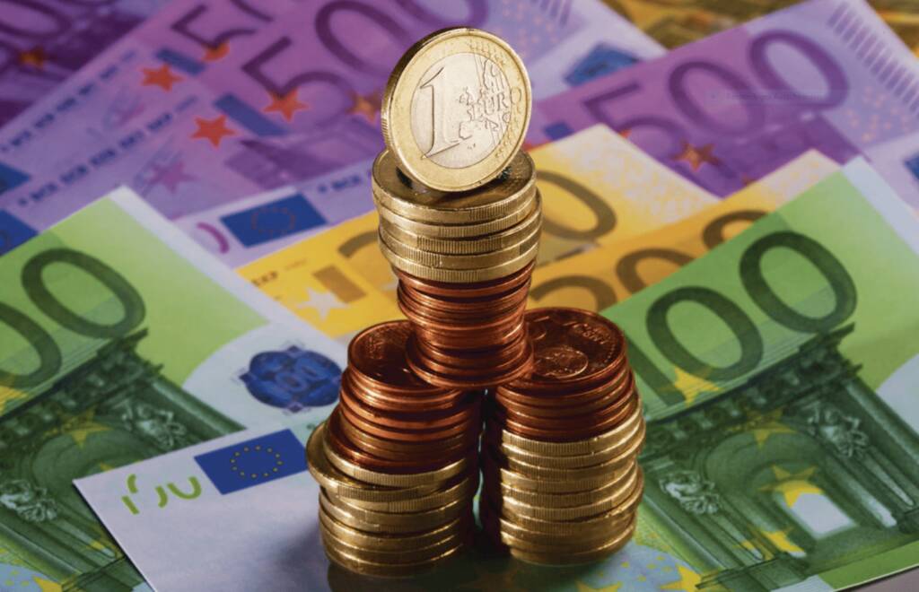 Geld: Münzen und Scheine