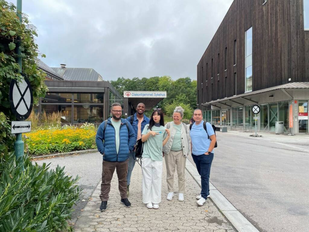Fünf Auszubildende der Evangelischen Heimstiftung befinden sich derzeit in Norwegen. Sie absolvieren ein 14-tägiges Praktikum in einer Pflegeeinrichtung der Stiftelsen Diakonhjemmet in Oslo.